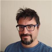 Arquitecto de software imparte clases de programación y da soporte